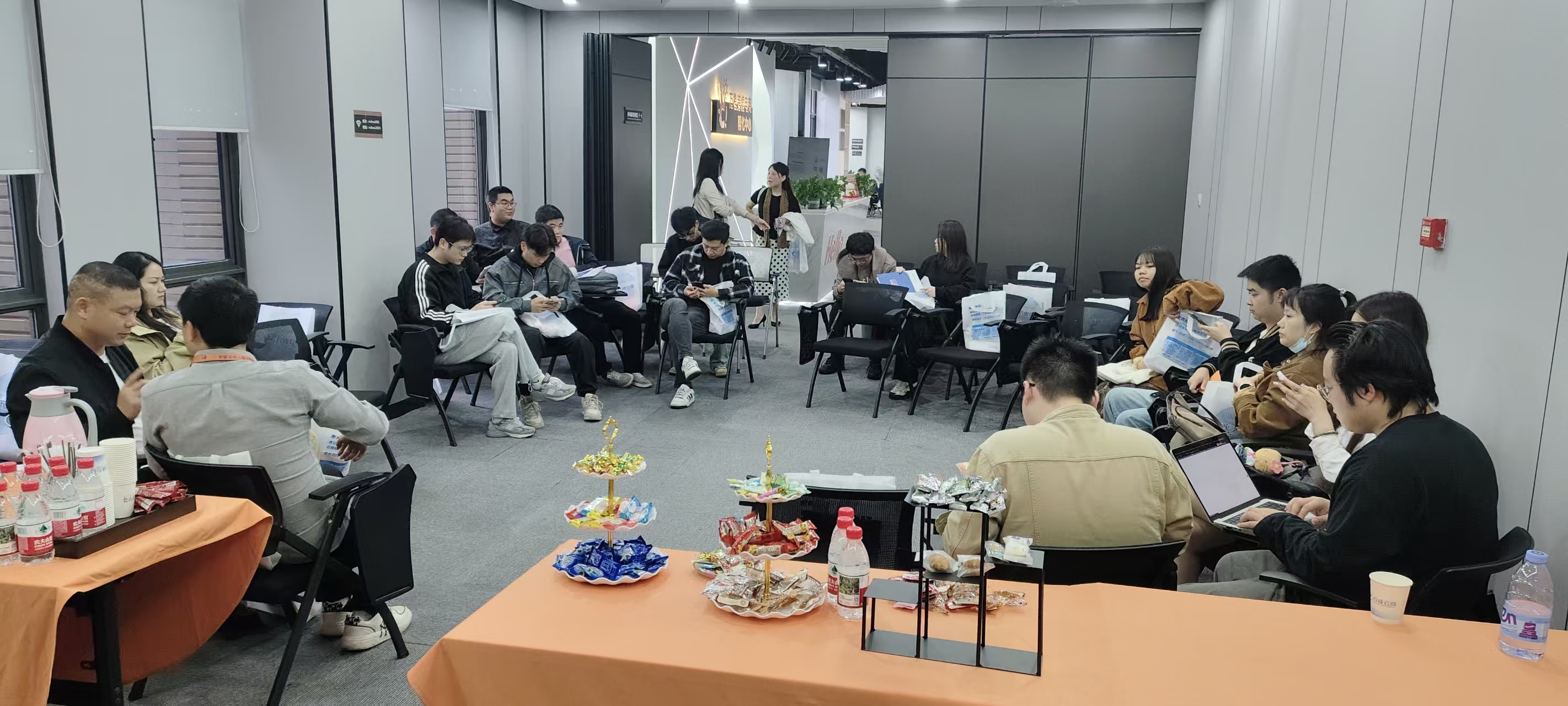 53d14bf4235eca974cd2ad186537adaf